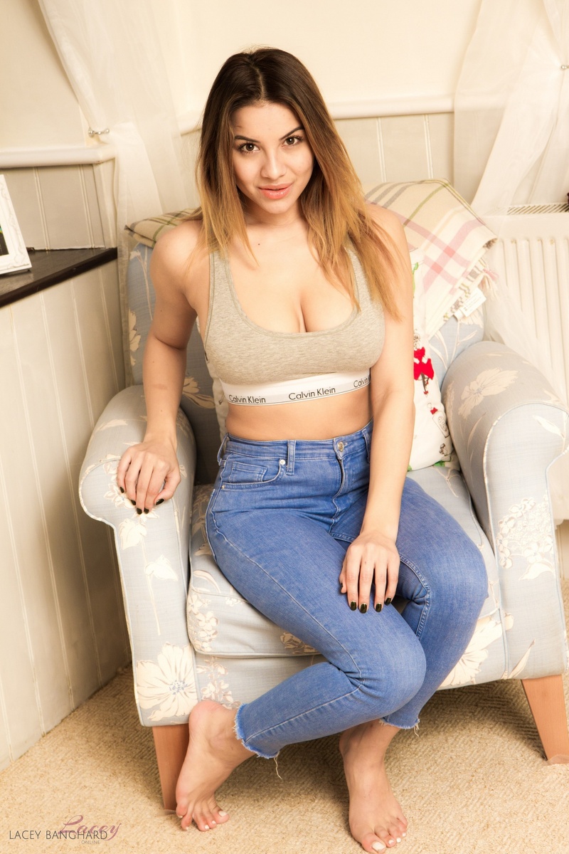 Lacey Banghard