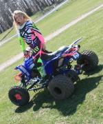 Madden quad makes an appreach again and this cutie knows how to give the thing a good ride and get dirty at the same time, her friend has a pretty hot body also
